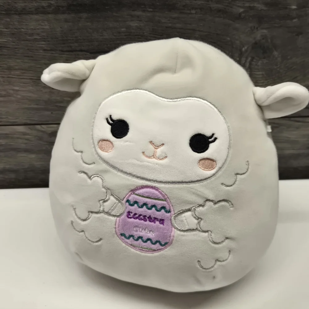 Squishmallow Easter Sophie the Lamb 8
